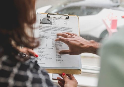 When to Hire a Professional Asbestos Inspector vs. Do-It-Yourself Investigation